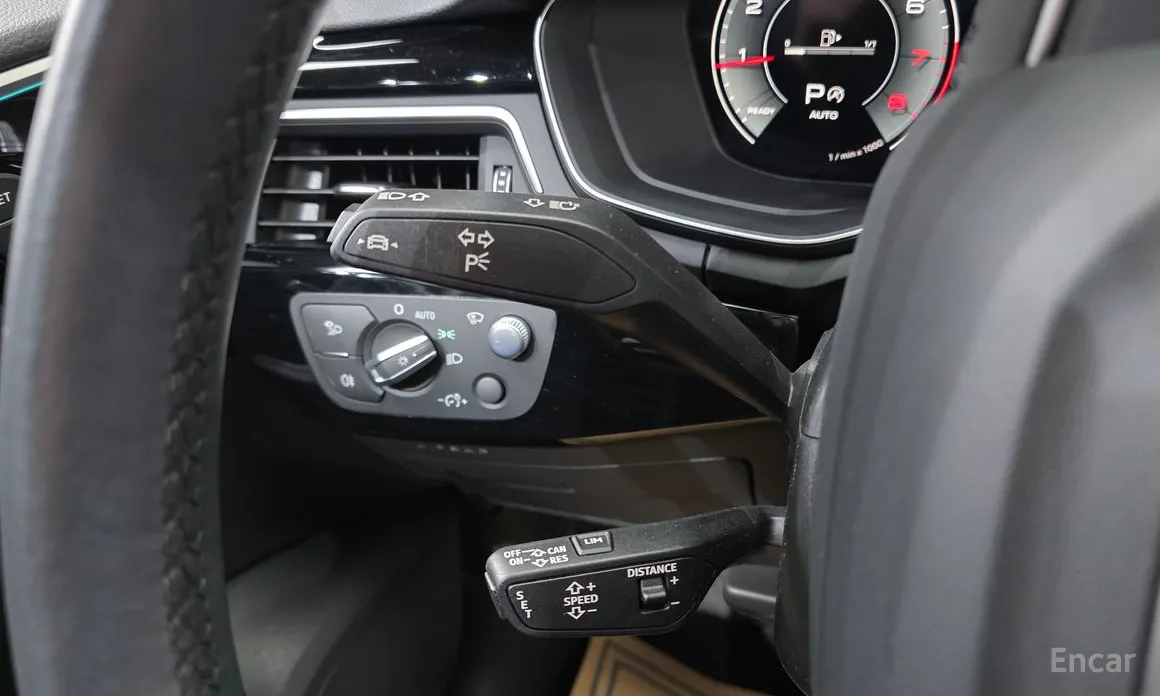 Фото 17 - Audi A4