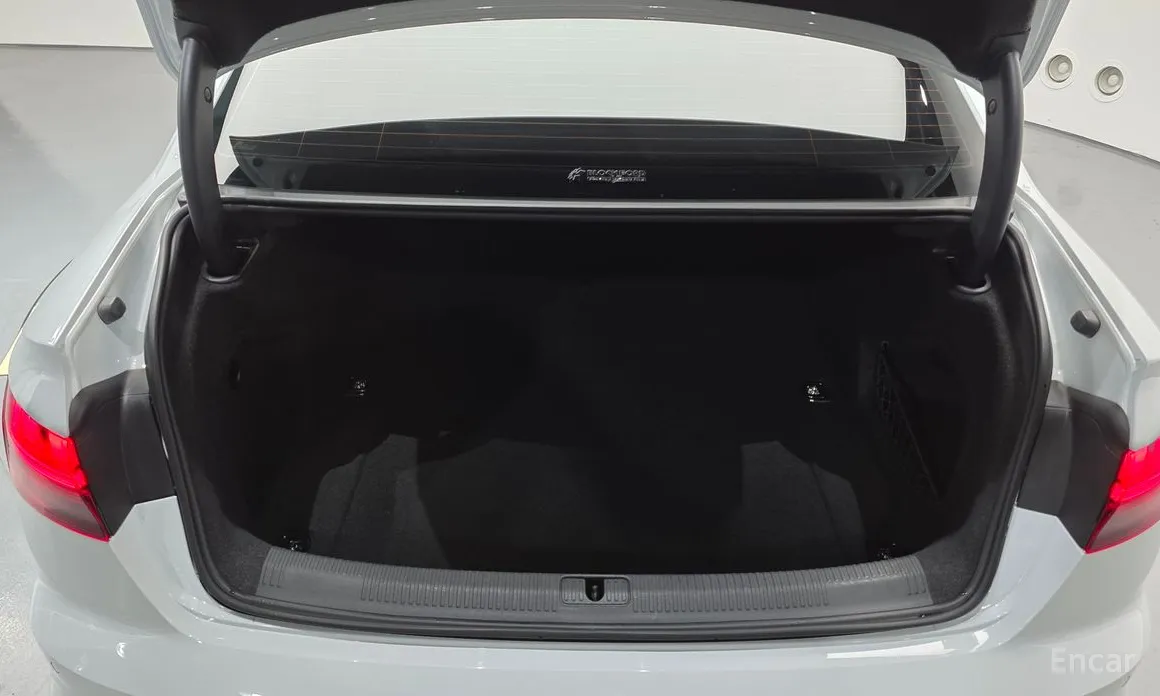 Фото 20 - Audi A4