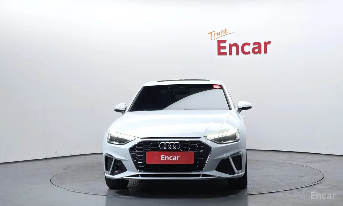 Фото 3 - Audi A4