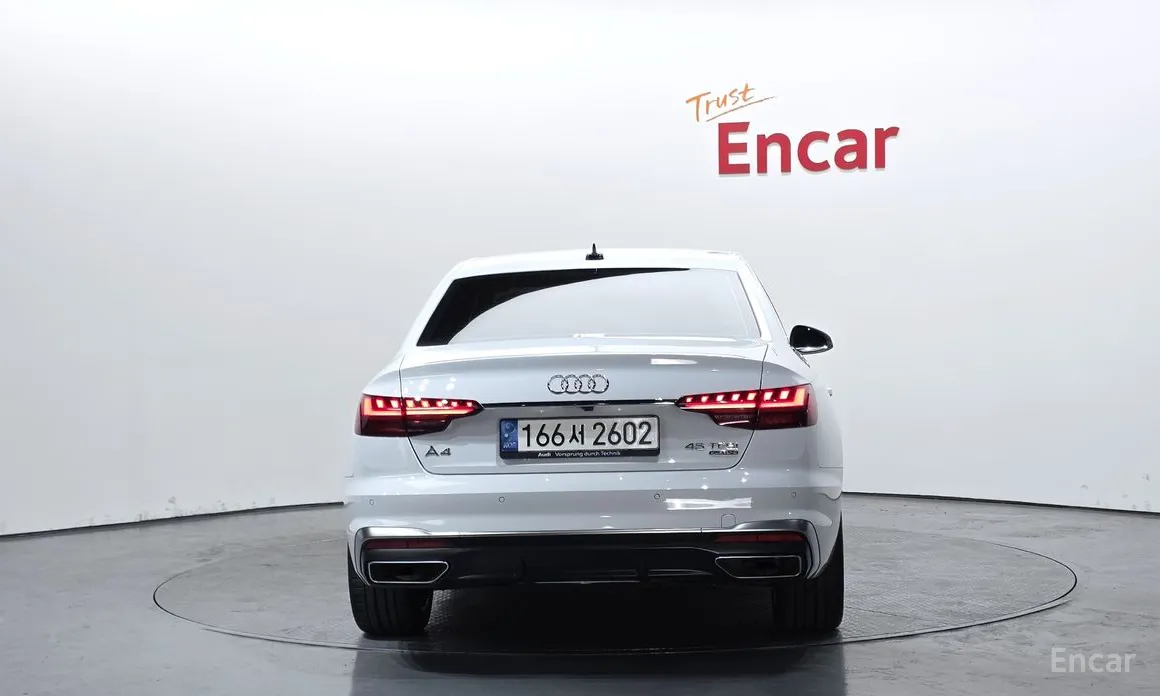 Фото 4 - Audi A4