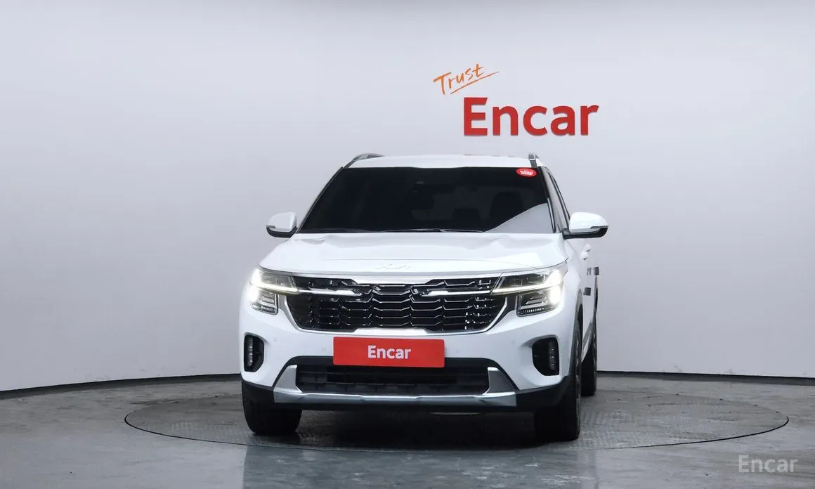 Фото 3 - Kia Seltos