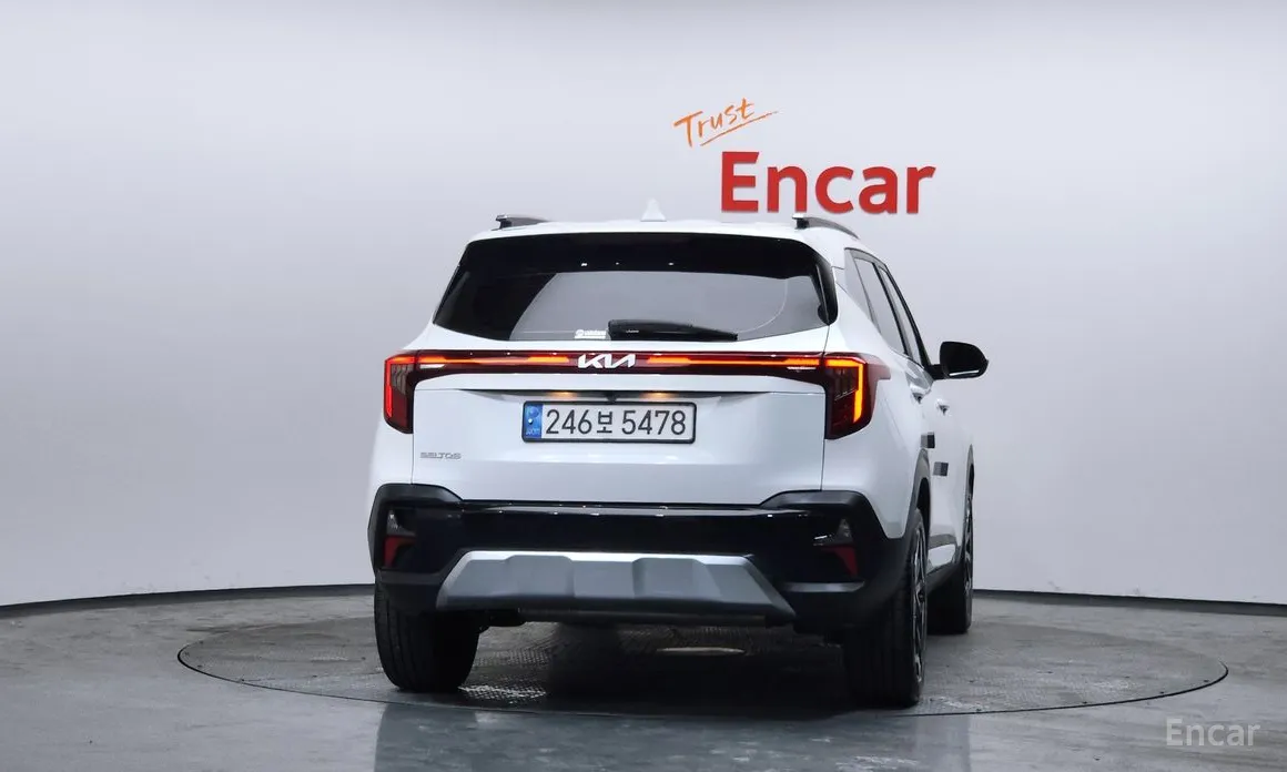 Фото 4 - Kia Seltos