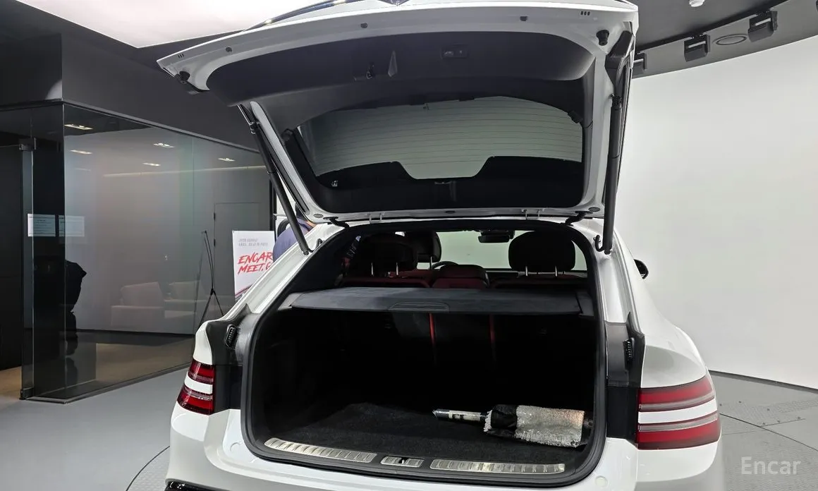 Фото 20 - Genesis GV80