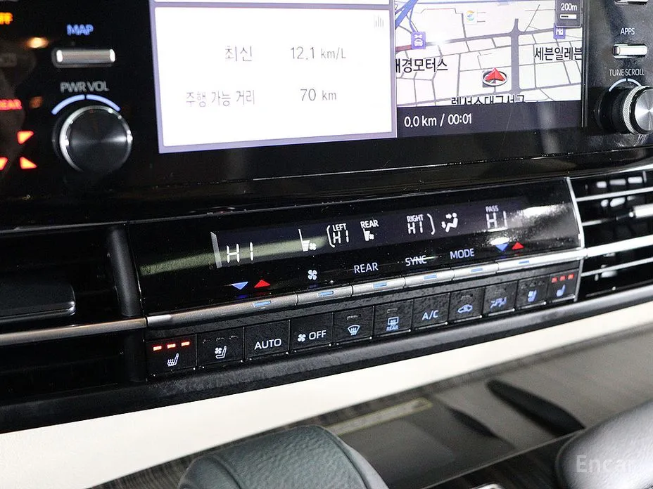 Фото 10 - Toyota Sienna