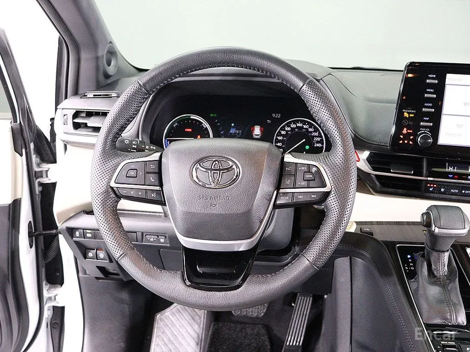 Фото 14 - Toyota Sienna