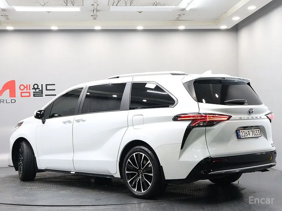 Фото 3 - Toyota Sienna