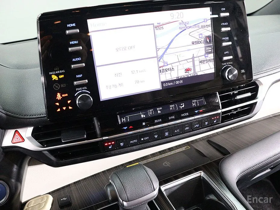 Фото 7 - Toyota Sienna