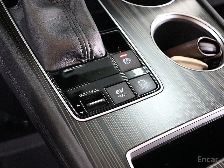 Фото 9 - Toyota Sienna