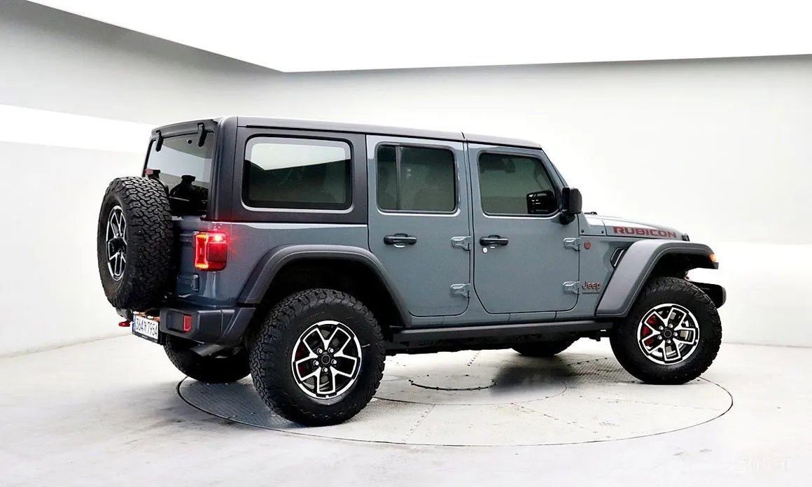 Фото 4 - Jeep Wrangler