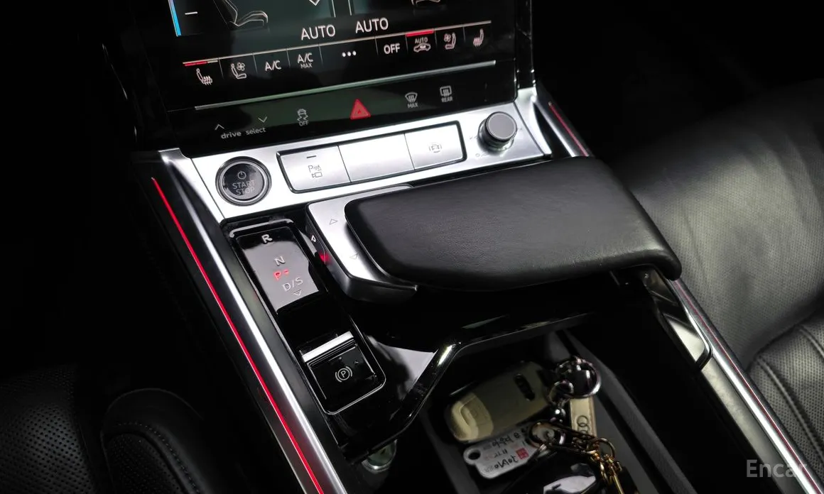 Фото 9 - Audi e-tron