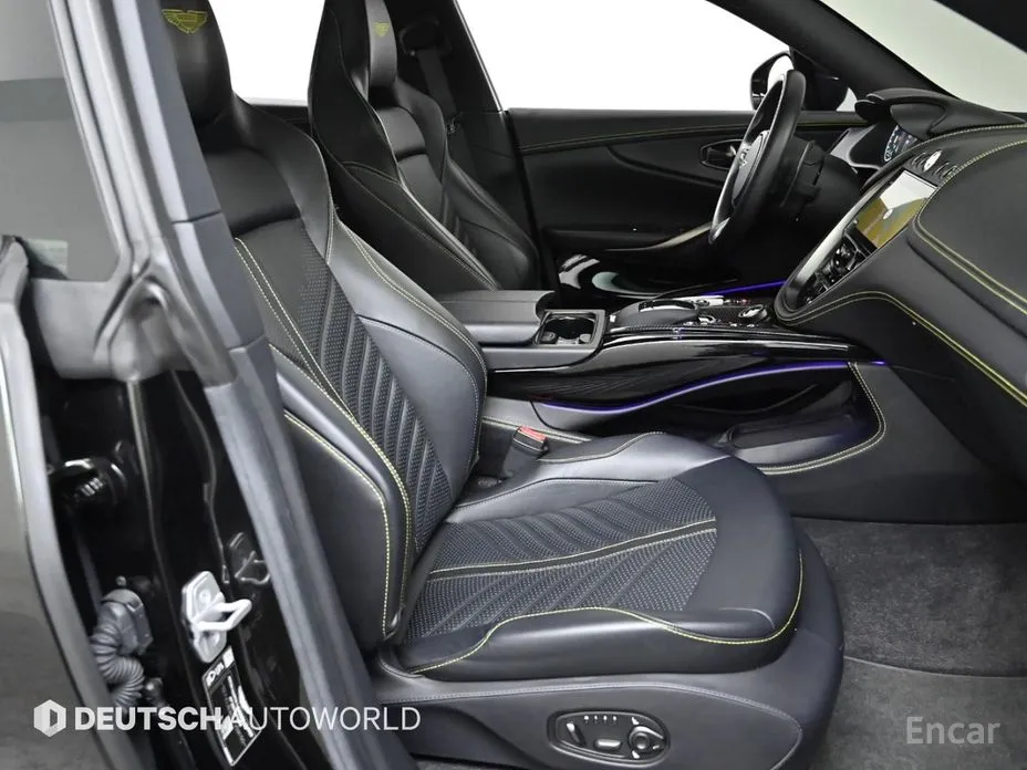 Фото 10 - Aston Martin DBX