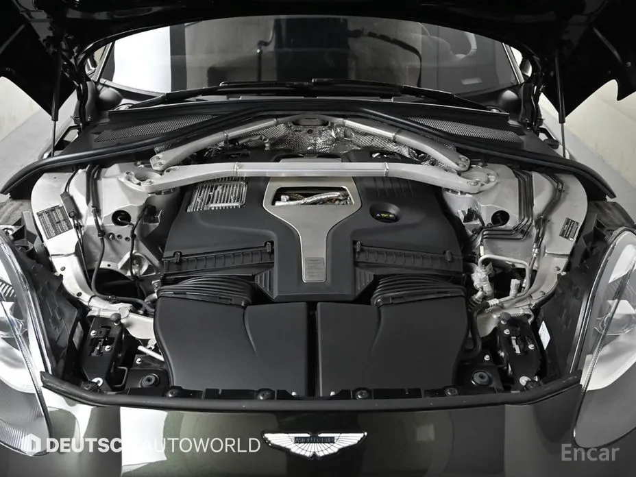 Фото 6 - Aston Martin DBX