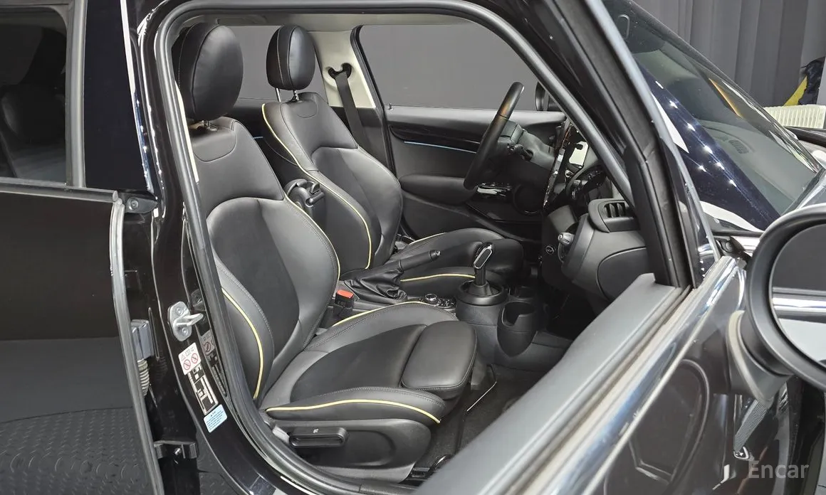 Фото 12 - Mini Cooper