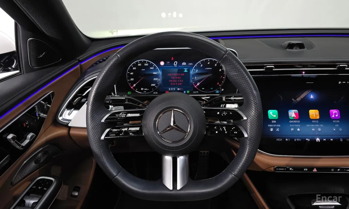 Фото 13 - Mercedes-Benz E-Class