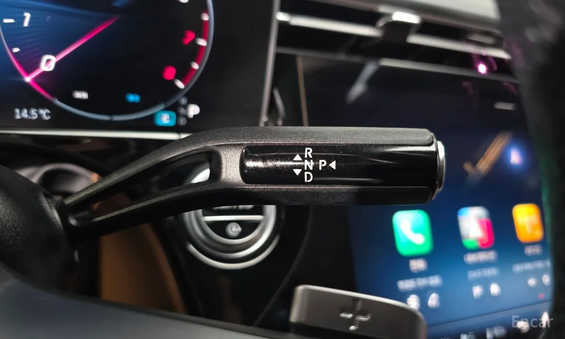 Фото 9 - Mercedes-Benz E-Class