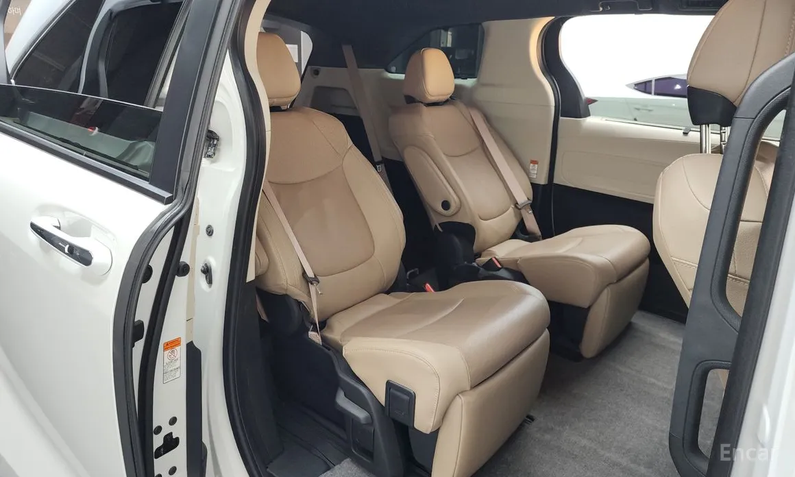 Фото 12 - Toyota Sienna