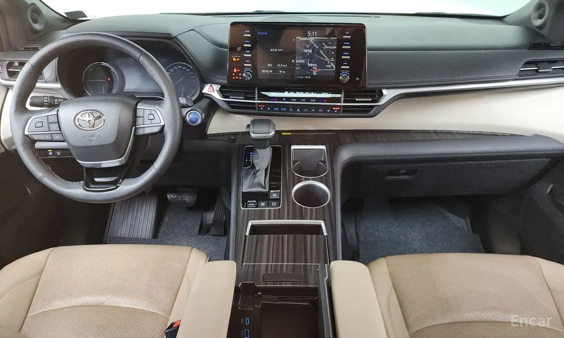 Фото 7 - Toyota Sienna