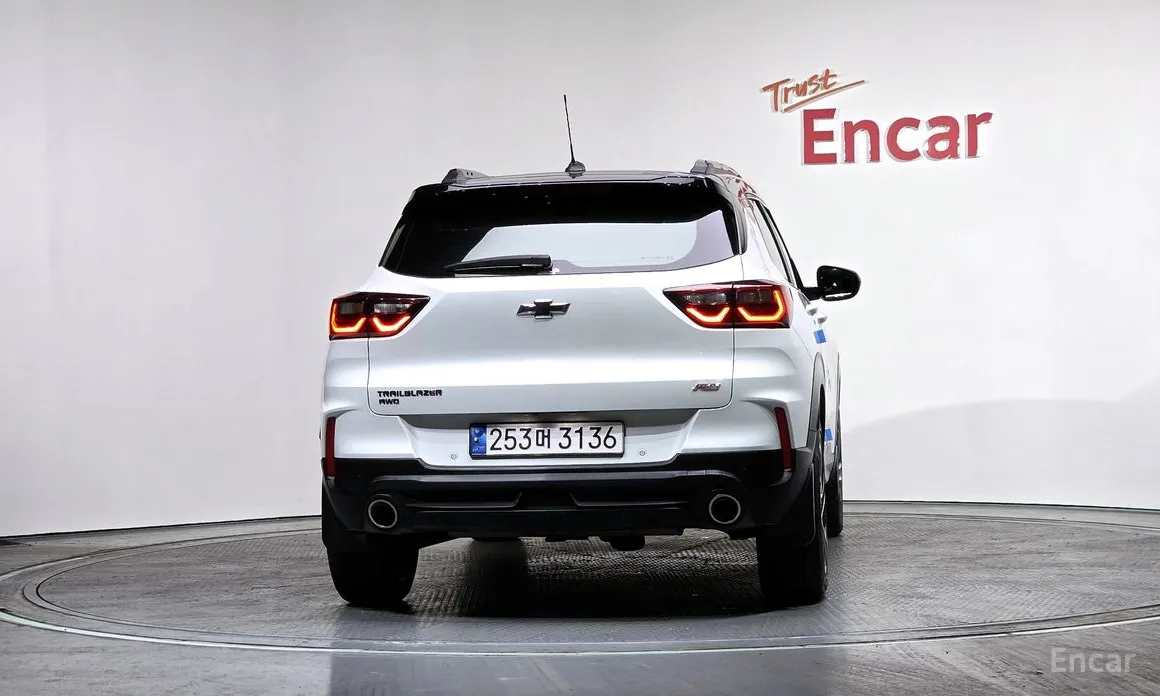 Фото 4 - Chevrolet Trailblazer