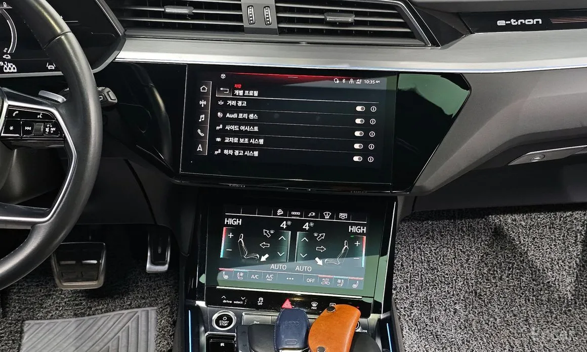 Фото 14 - Audi e-tron