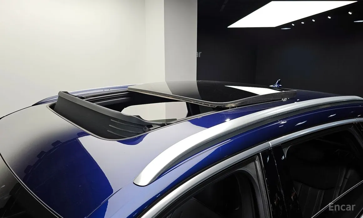 Фото 17 - Audi e-tron