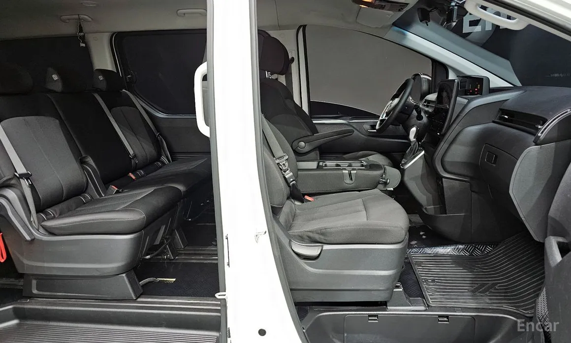 Фото 10 - Hyundai Staria