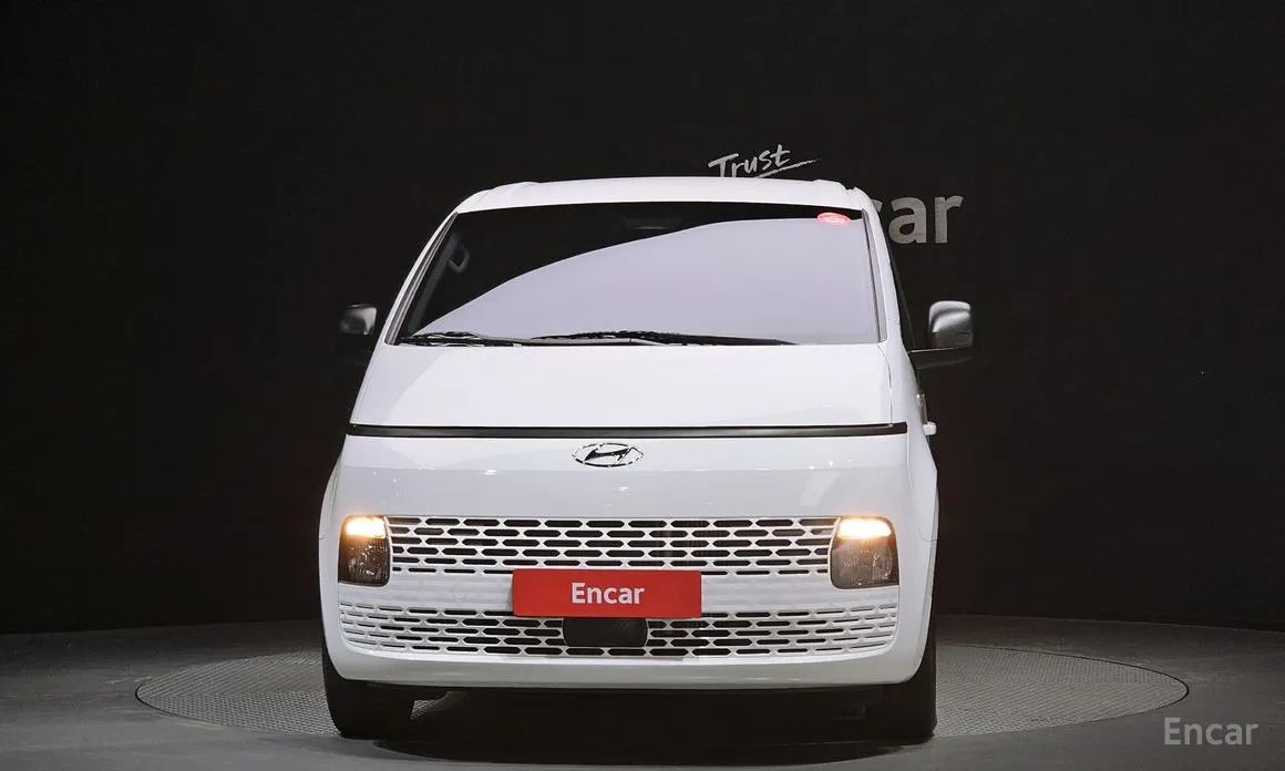 Фото 3 - Hyundai Staria