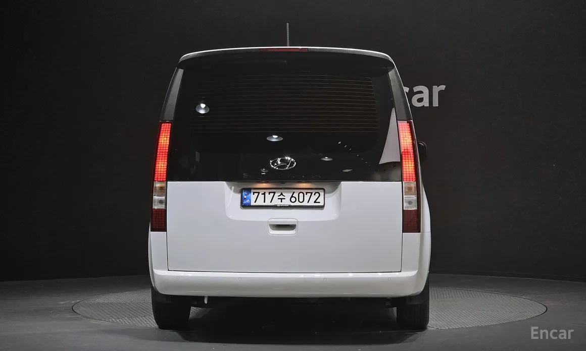 Фото 4 - Hyundai Staria