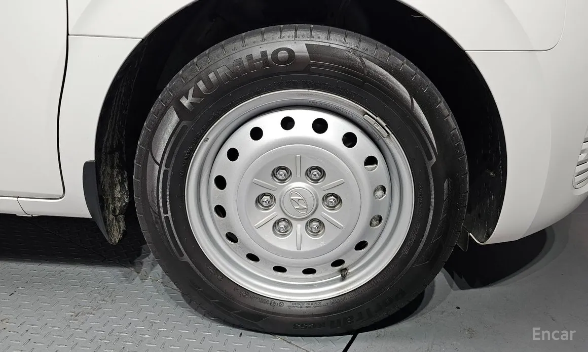 Фото 5 - Hyundai Staria