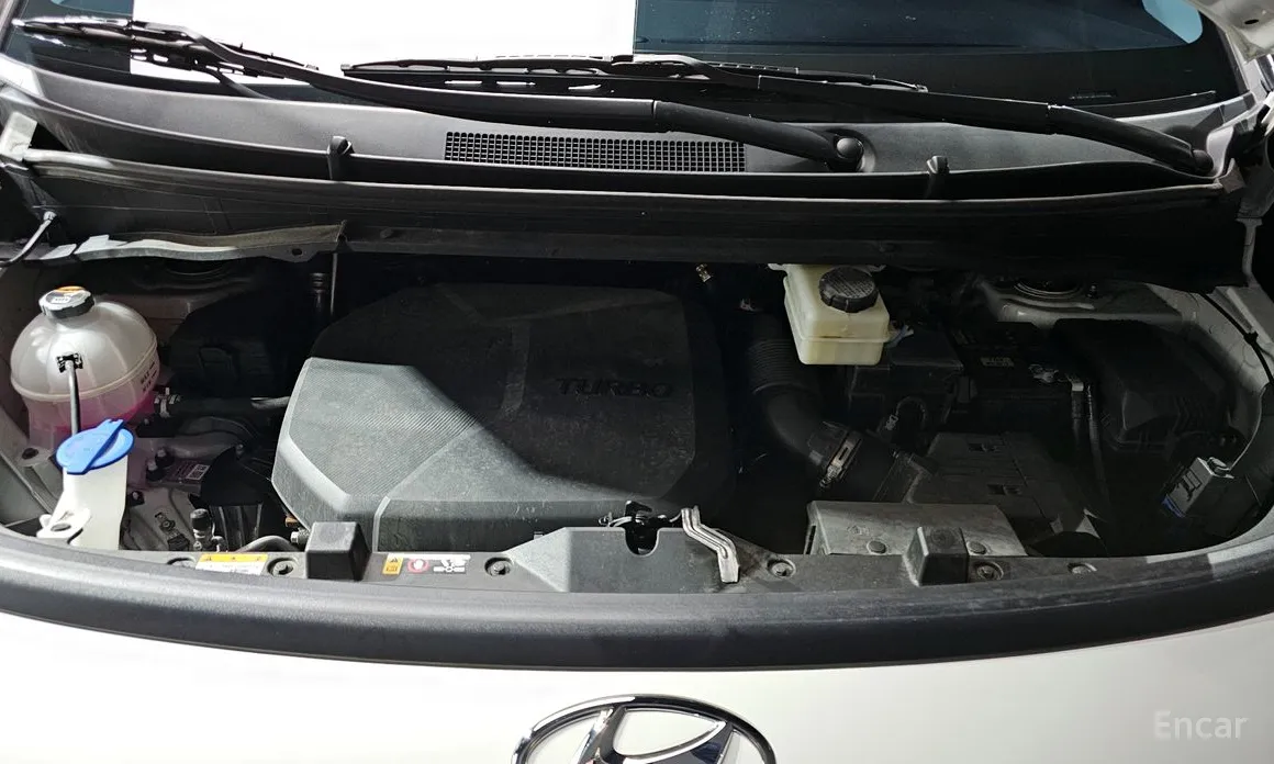 Фото 6 - Hyundai Staria