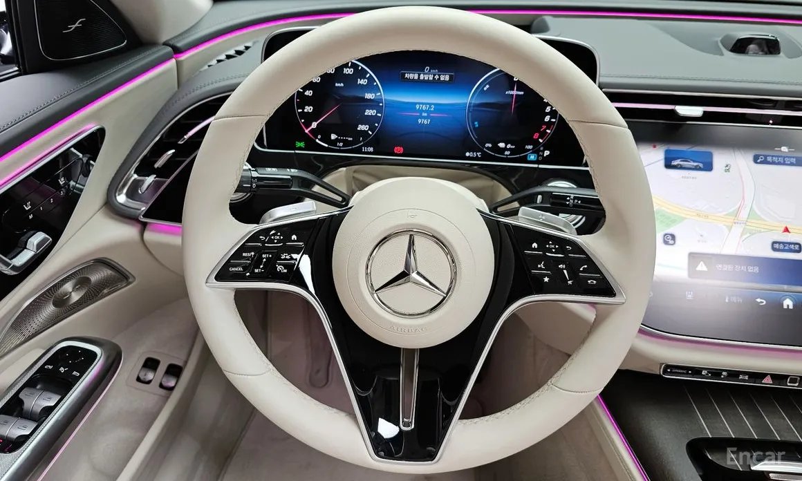 Фото 13 - Mercedes-Benz E-Class