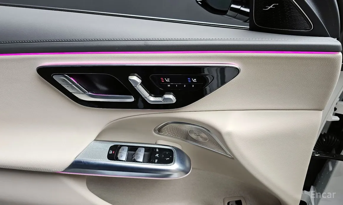 Фото 18 - Mercedes-Benz E-Class