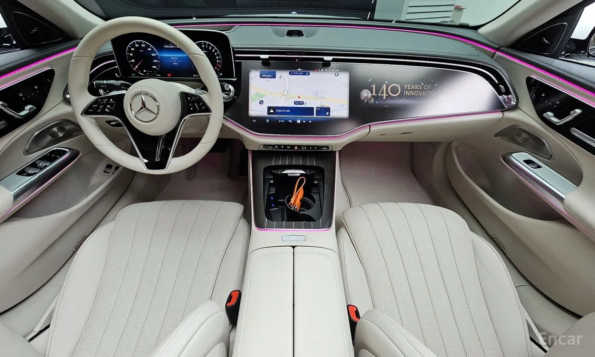 Фото 7 - Mercedes-Benz E-Class