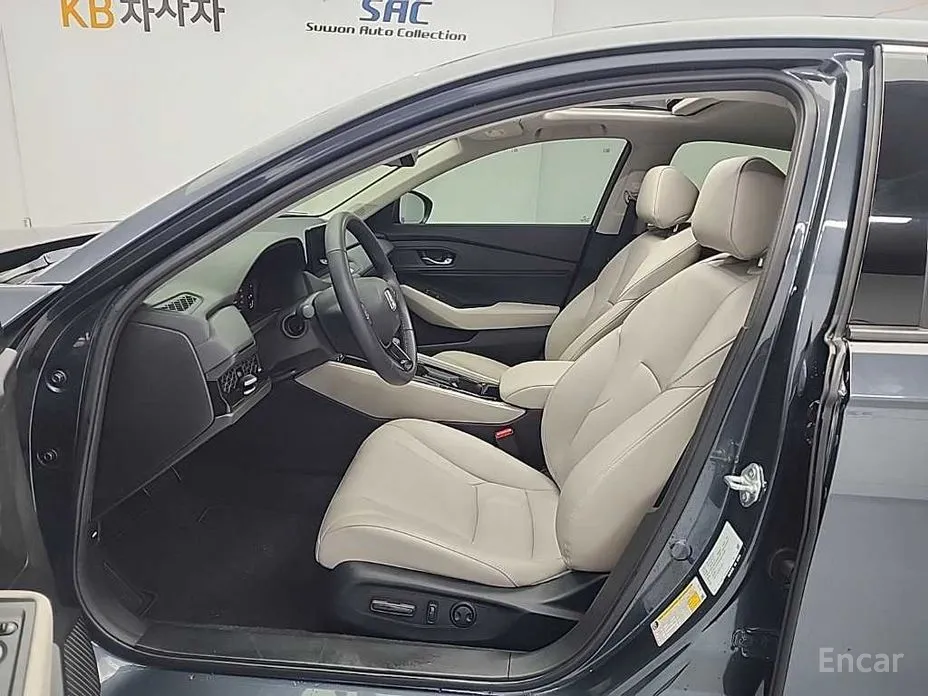 Фото 11 - Honda Accord