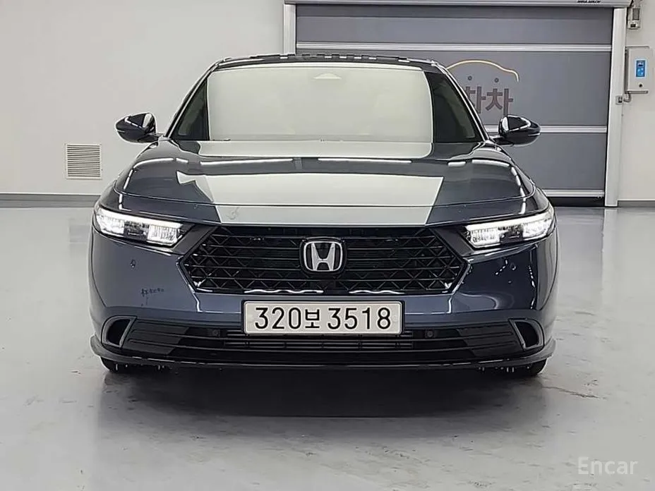 Фото 2 - Honda Accord