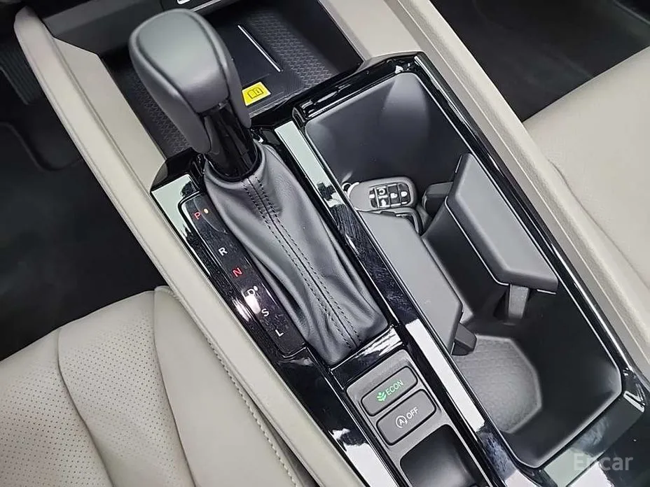 Фото 8 - Honda Accord