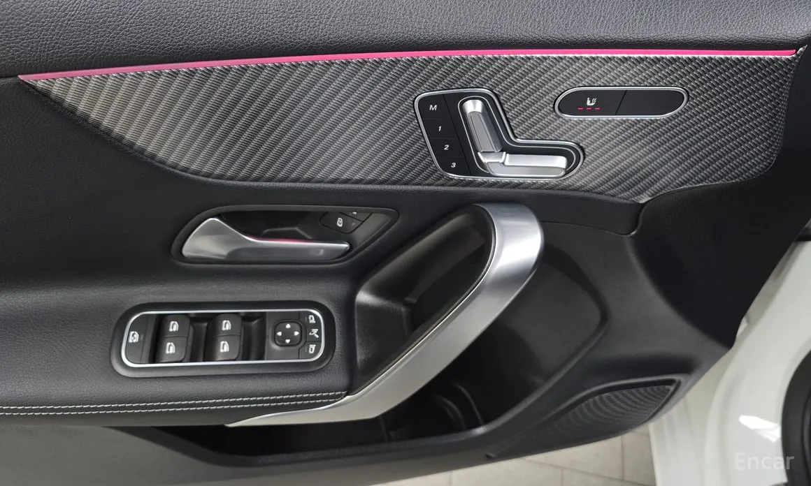 Фото 17 - Mercedes-Benz A-Class