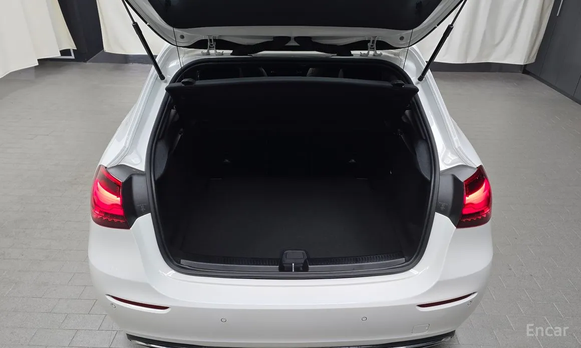 Фото 20 - Mercedes-Benz A-Class