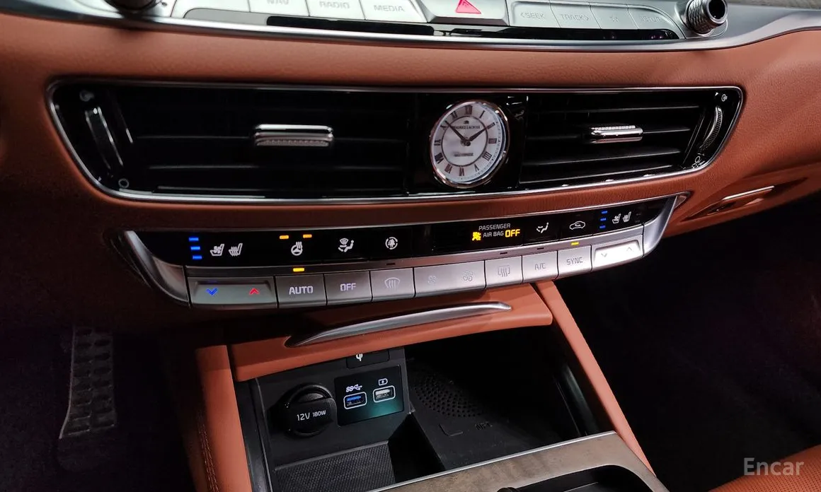 Фото 17 - Kia K9