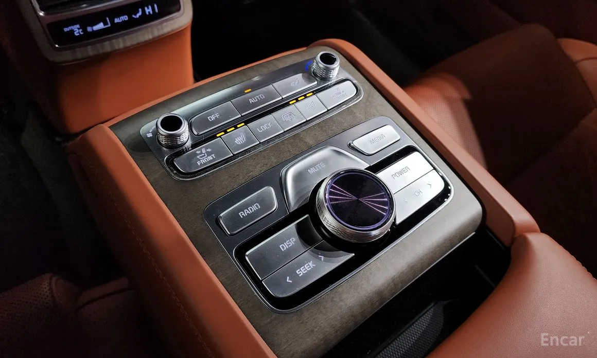 Фото 18 - Kia K9