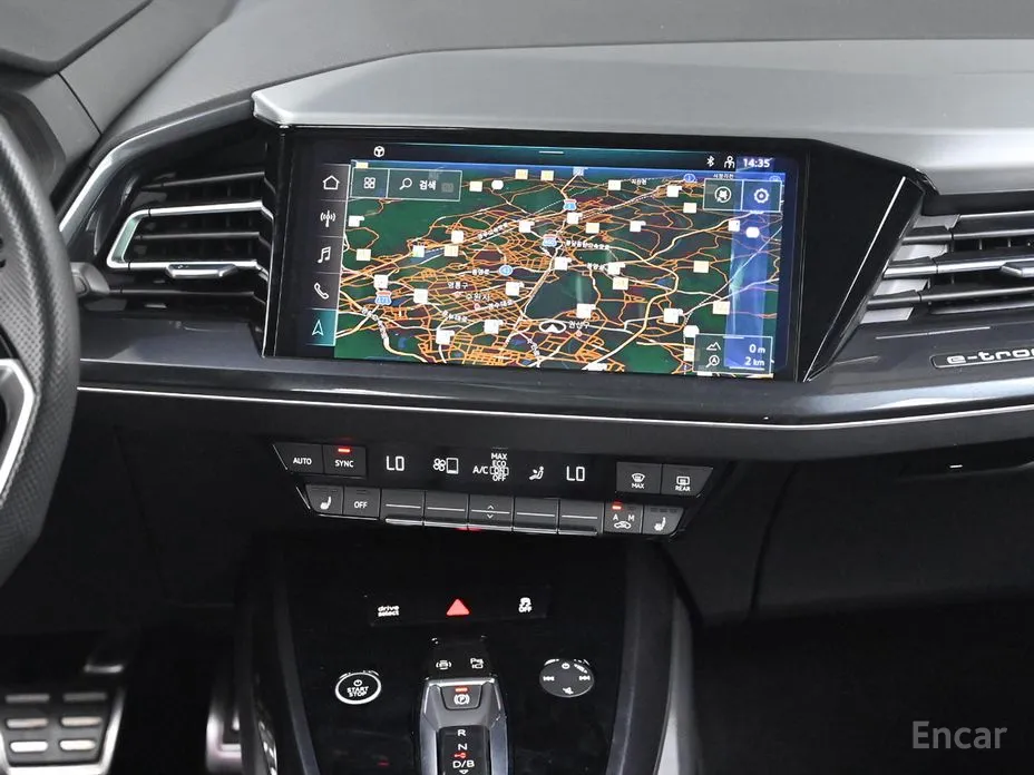 Фото 14 - Audi Q4 e-tron