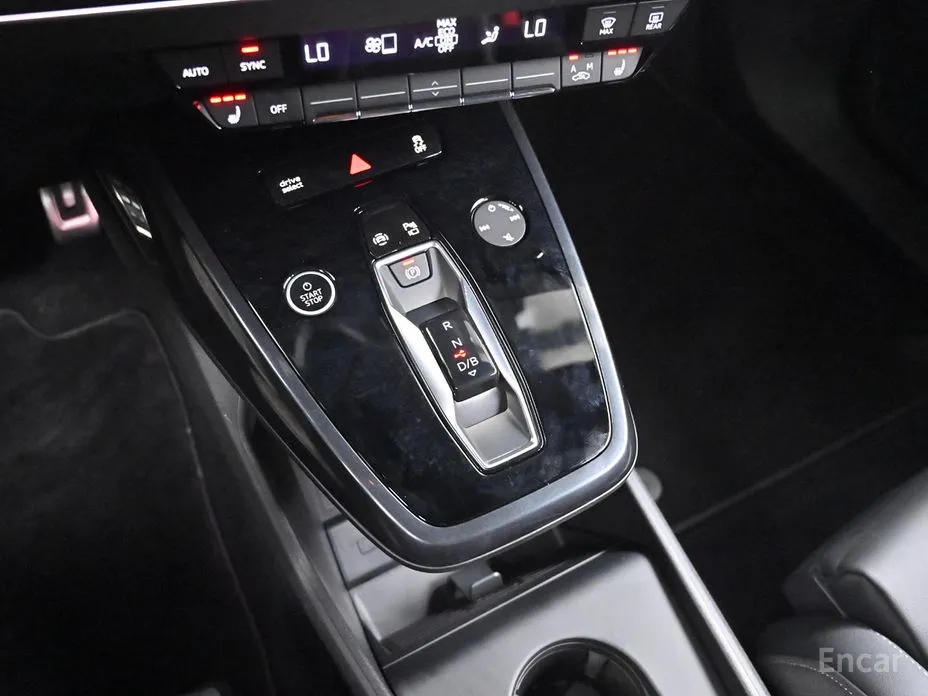 Фото 9 - Audi Q4 e-tron