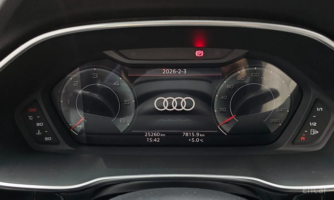 Фото 8 - Audi Q3