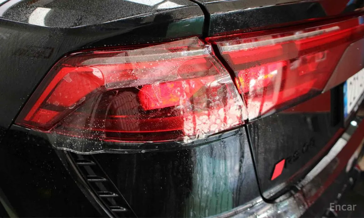 Фото 16 - Audi RS Q8