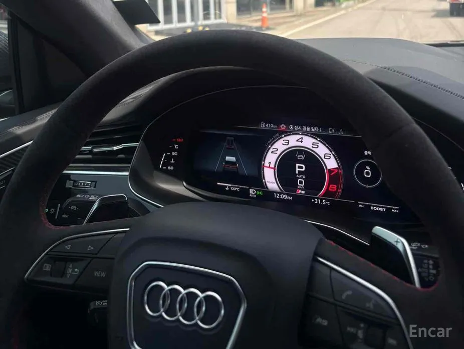 Фото 6 - Audi RS Q8