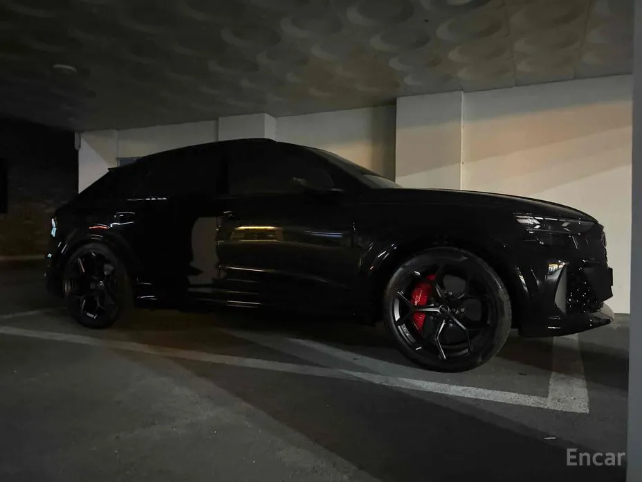 Фото 7 - Audi RS Q8