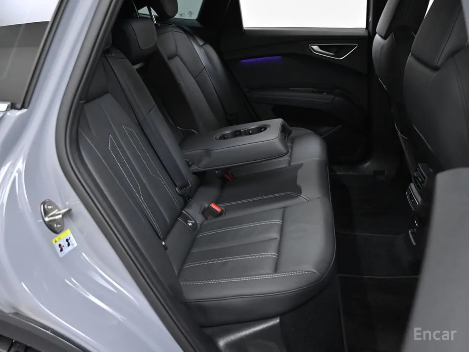 Фото 12 - Audi Q4 e-tron