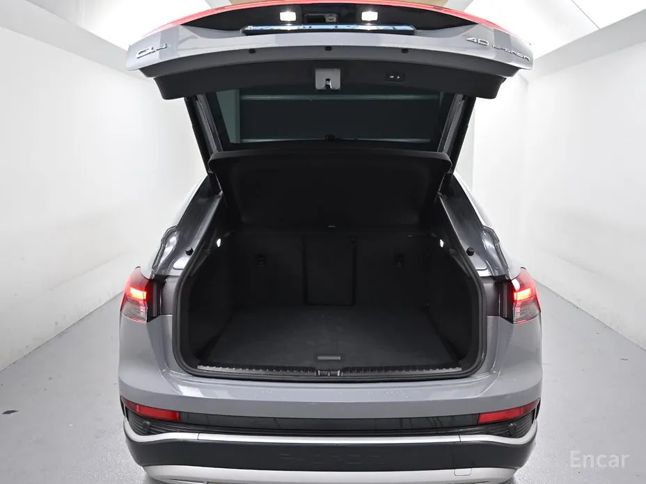Фото 20 - Audi Q4 e-tron
