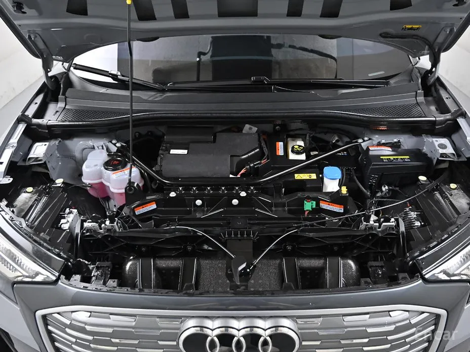 Фото 6 - Audi Q4 e-tron