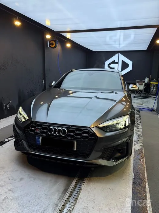 Фото 1 - Audi S5