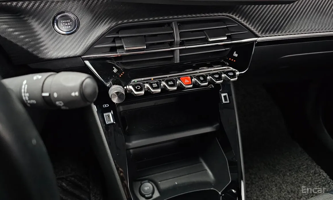 Фото 18 - Peugeot 2008